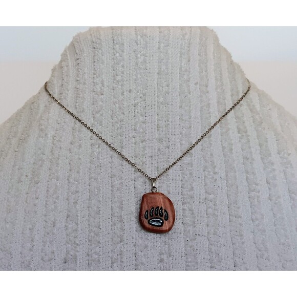 Vintage Natural Stone Bear Paw Pendant Necklace 18 in Silvertone Chain - Picture 10 of 11